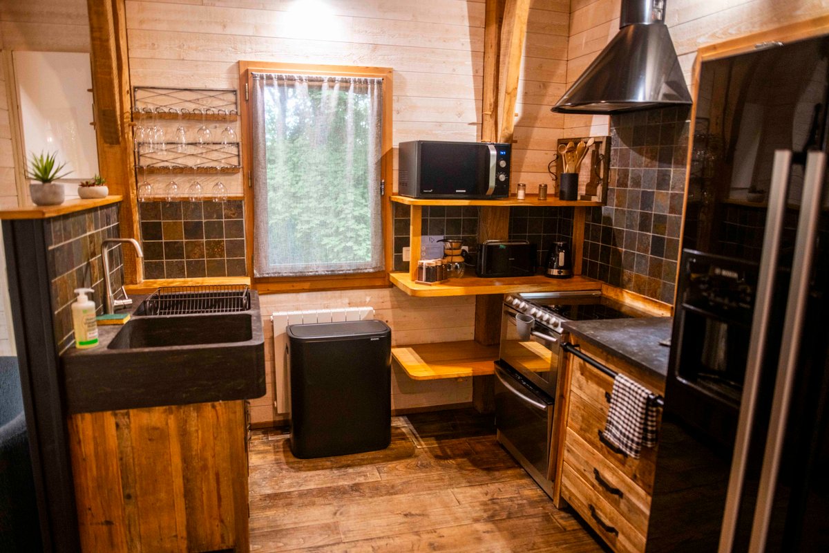 Cabane Château Hautefort & Spa à Beaumontois En Perigord (6)