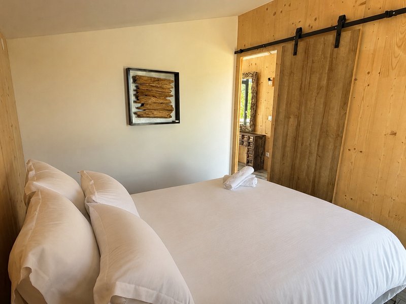 Hébergement AbracadaRoom : Cabane Spa Bois Flotté - Image 4