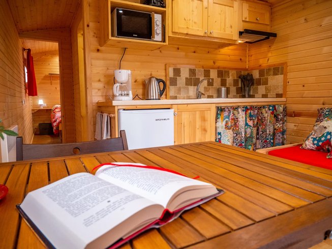 Hébergement AbracadaRoom : Roulotte Les Chardonnerets — Bonne Aventure - Image 13