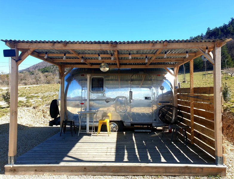Hébergement AbracadaRoom : Airstream Calypso - Image 1
