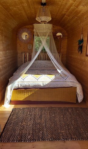 Hébergement AbracadaRoom : La roulotte du bonheur - Image 3