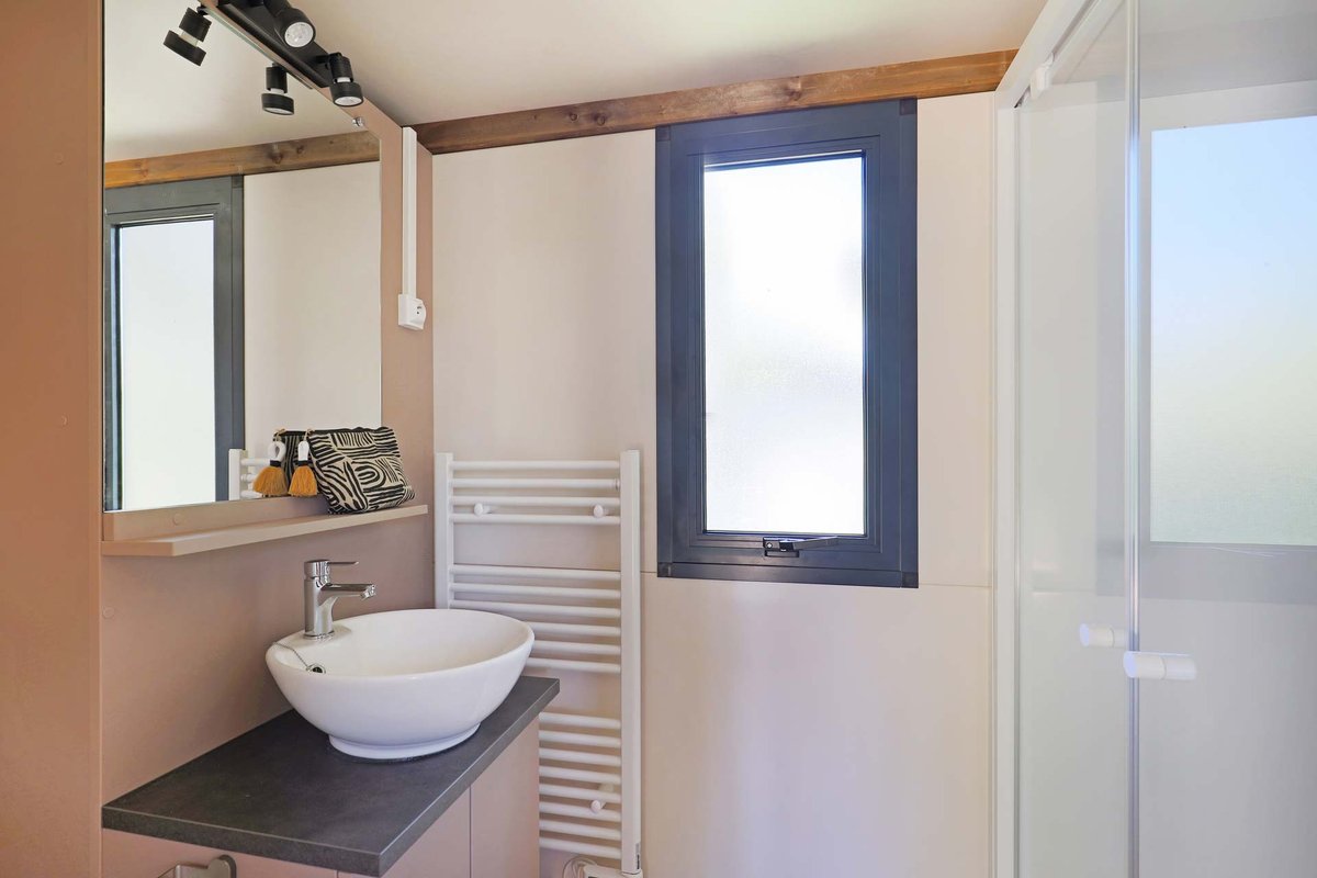 HY•Lødge Spa-2pers N°1 (Chalet nature avec spa privatif) à Anould (12)