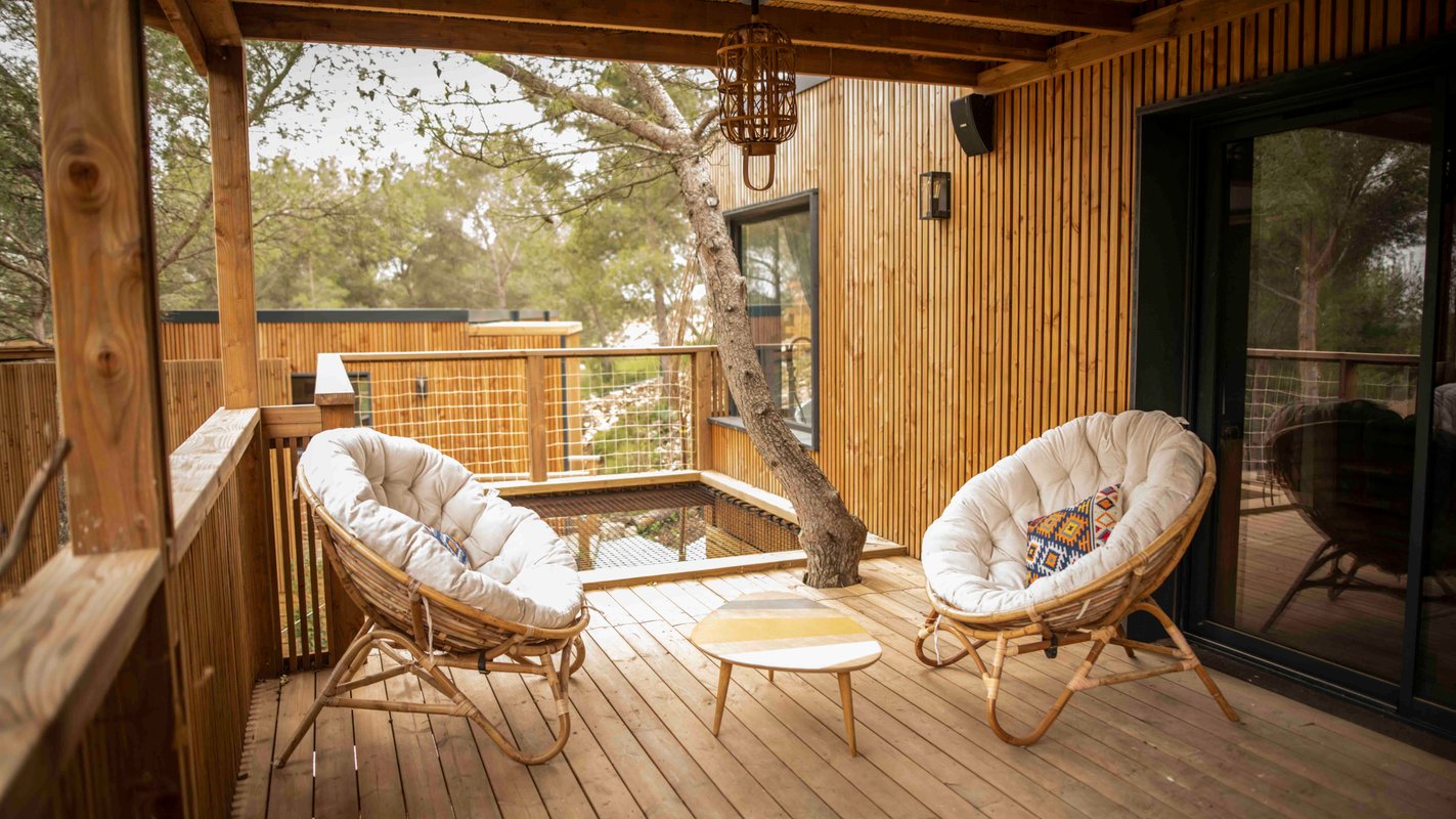 Villa Couple Baignoire Jacuzzi et Filet à Calvisson (2)