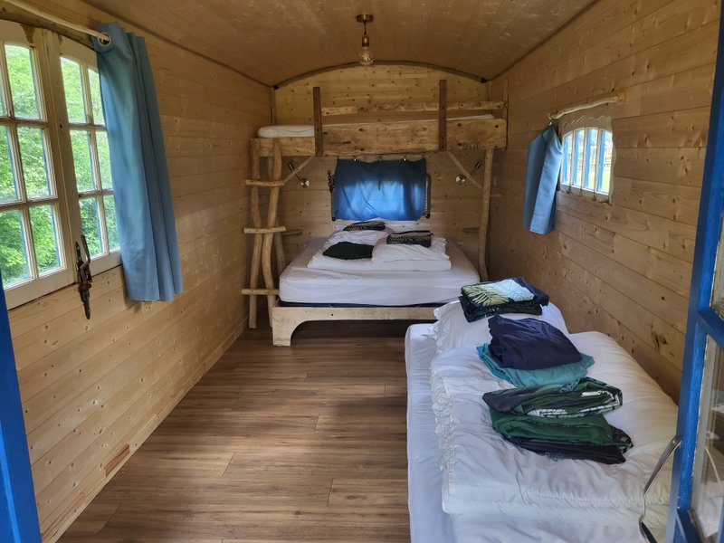 Hébergement AbracadaRoom : La roulotte - Image 3