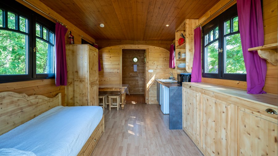 Hébergement AbracadaRoom : Roulotte Bohème - Image 6