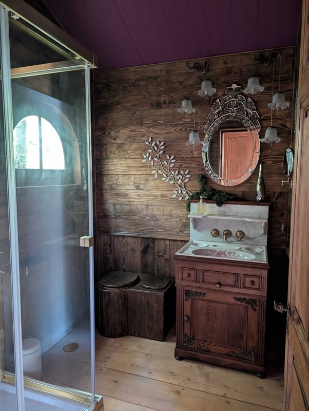 Cabane d'Oniria & Spa à Palaja (14)