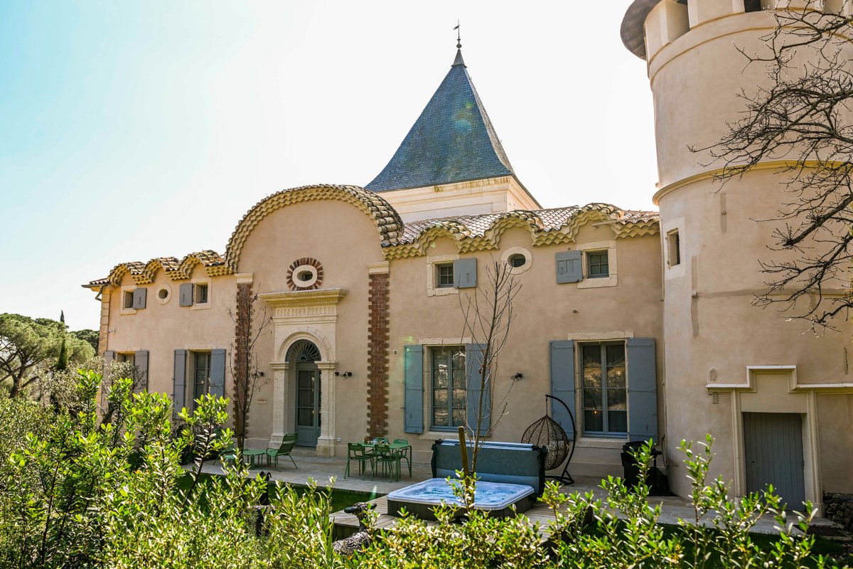 Le Pavillon du Château, Maison 5* & Spa à Pezenas (1)
