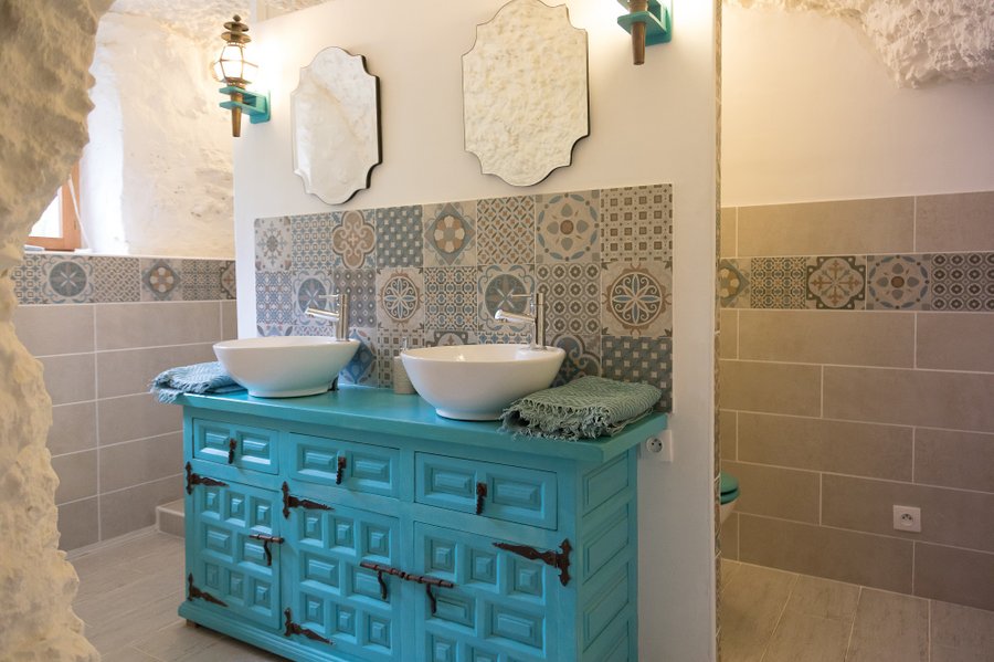 Hébergement AbracadaRoom : Gîte Troglodytique du Vigneron - Image 3