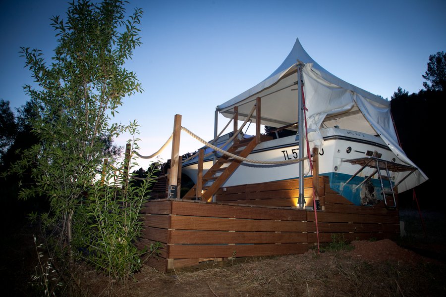 Hébergement AbracadaRoom : Le Bateau dans les vignes - Image 1