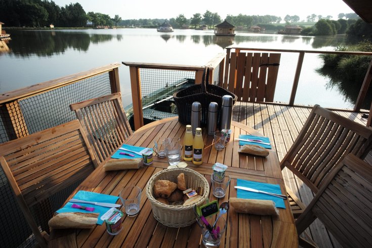 Hébergement AbracadaRoom : Cabane Familiale flottante Guppy - Image 4