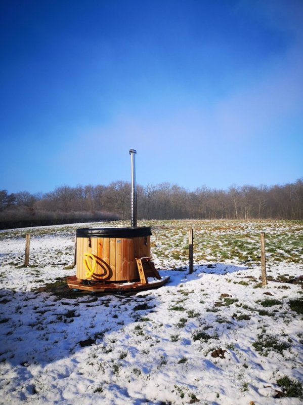 La Roulotte des Clartés & Spa à Antully (2)