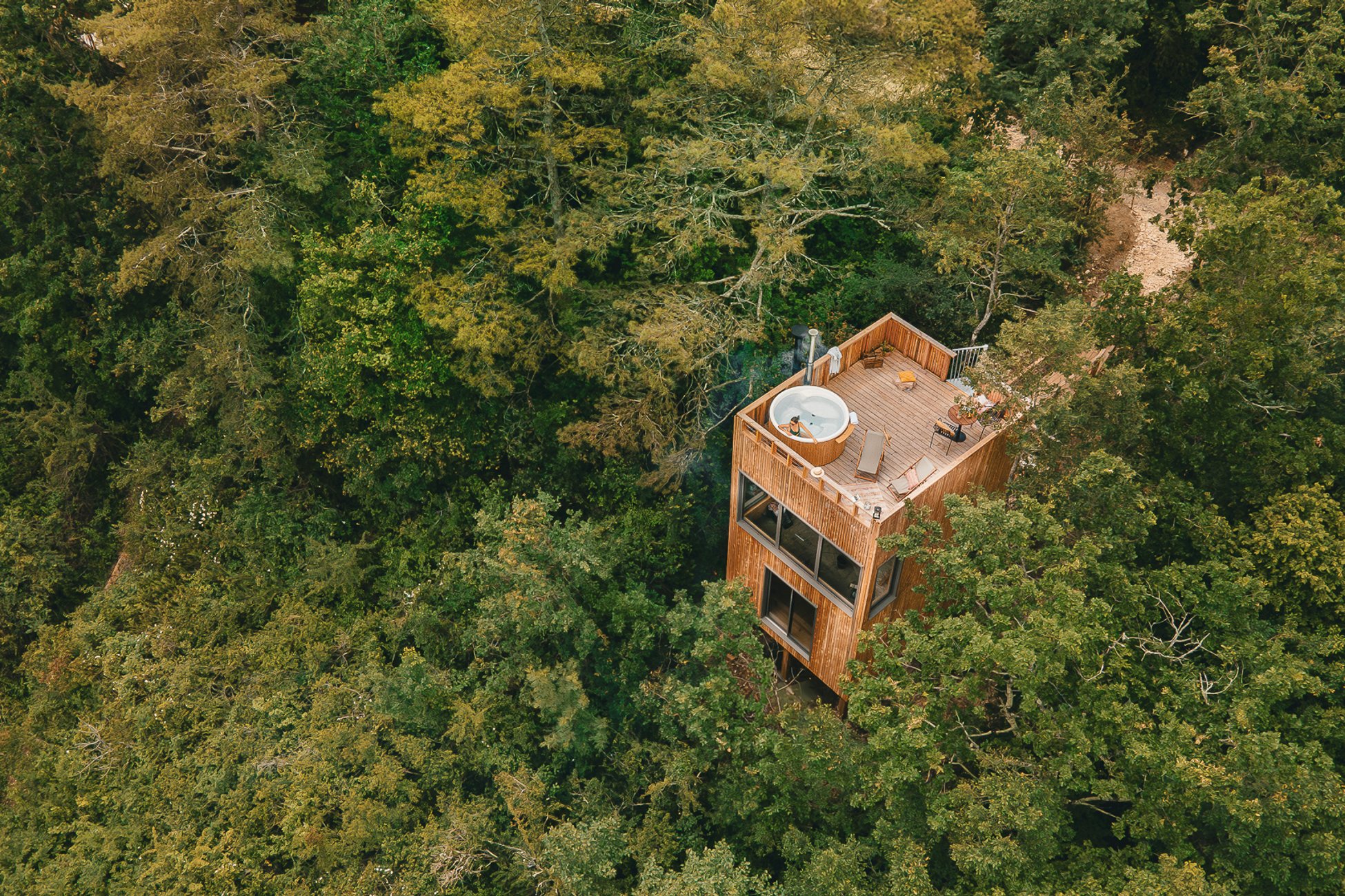 Hébergement UnicStay : La Cabane la Palombière 1  Spa et vue panoramique à Laparade