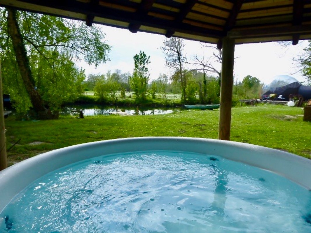 La Bulle au bord de l'eau & Spa et Vélos électriques à Epagne Epagnette (3)