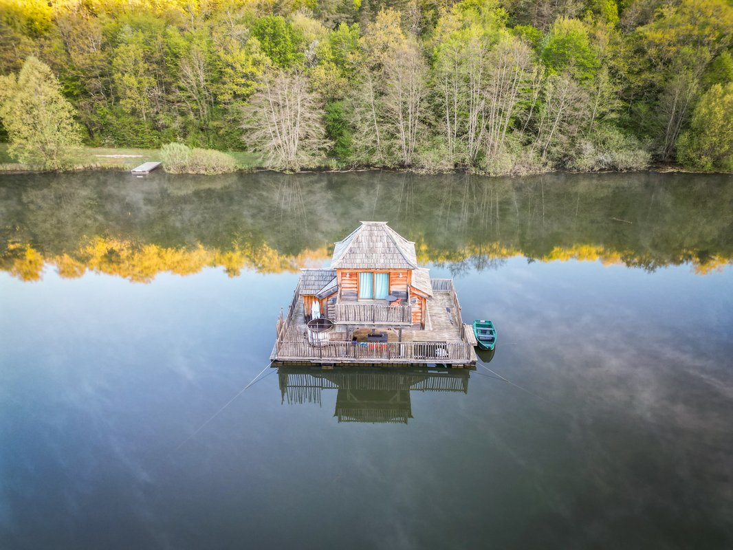 Cabane flottante Spa - Martin pêcheur à Vernois Les Vesvres (53)