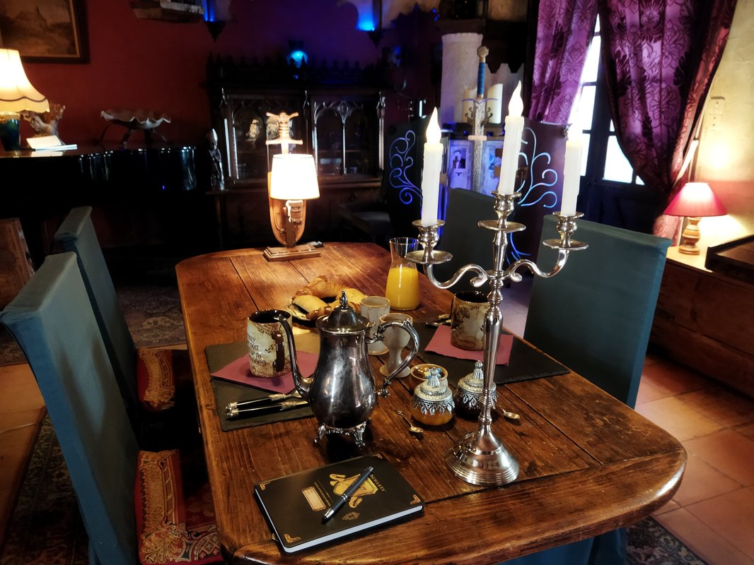 Suite magique du Petit Sorcier et énigme (32m2) à Servas (18)