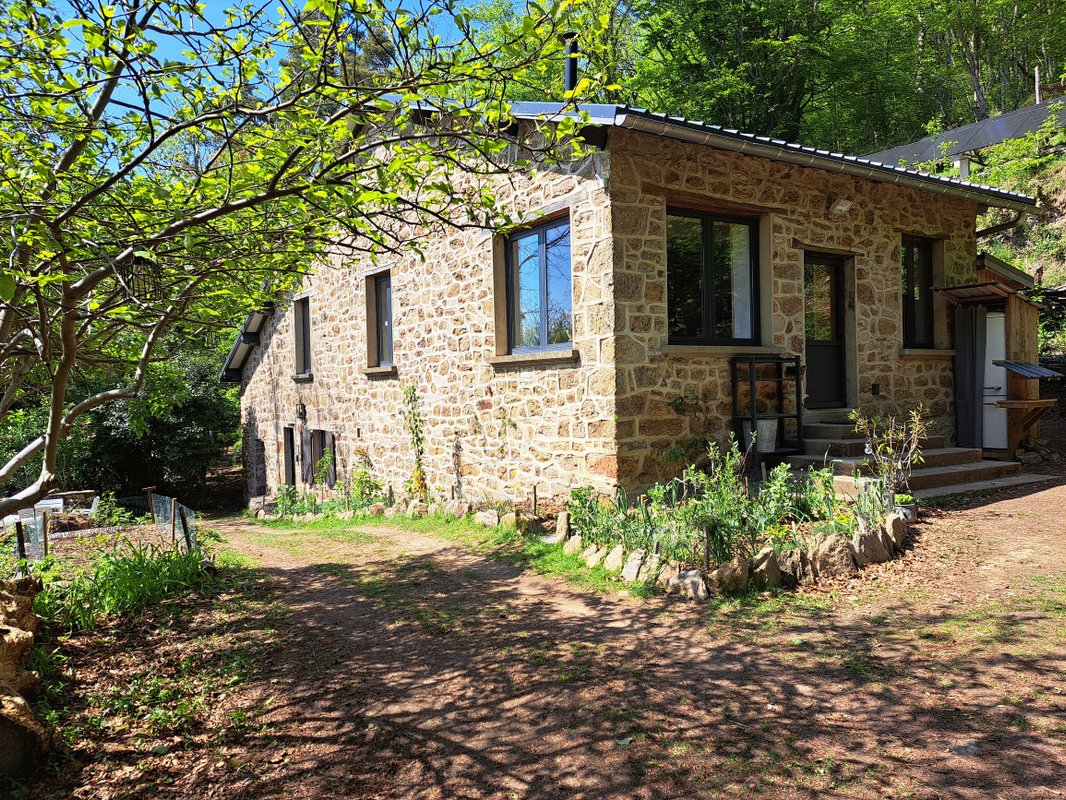 Le Refuge d'Yzeron à Saint Forgeux (20)
