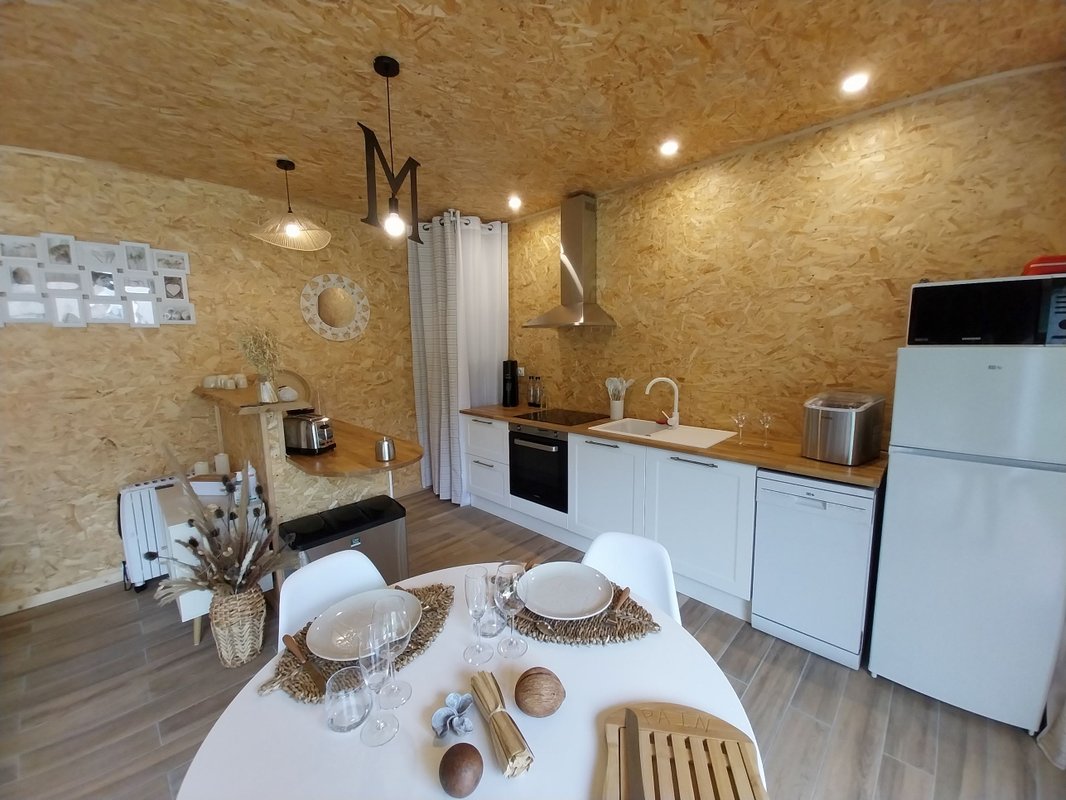 "M"ANON-Dôme Géodésique, piscine, spa et sauna. à Malves En Minervois (27)
