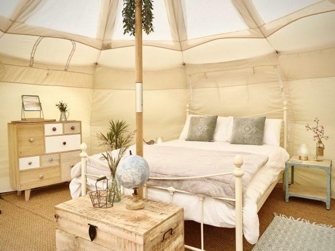 Hébergement AbracadaRoom : Lotus belle tipi Le Ranch Camping et Glamping - Image 13