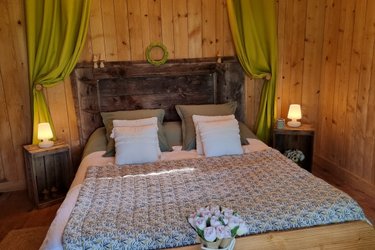 Cabane Tilleul à Singles (4)