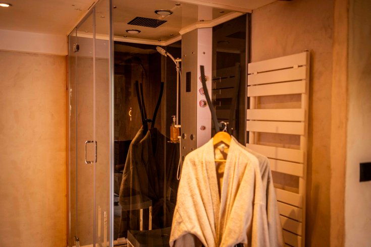 Hébergement AbracadaRoom : Chambre La Cybèle & SPA - Image 6