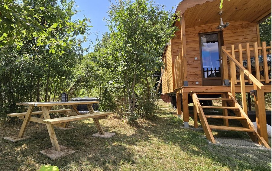Hébergement AbracadaRoom : Roulotte l'âne au salon en Armagnac & Spa - Image 14