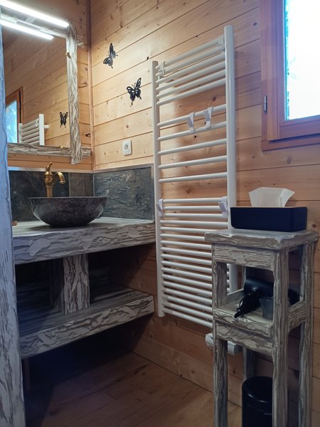 Hébergement AbracadaRoom : La Cabane des Combes & Spa - Image 14