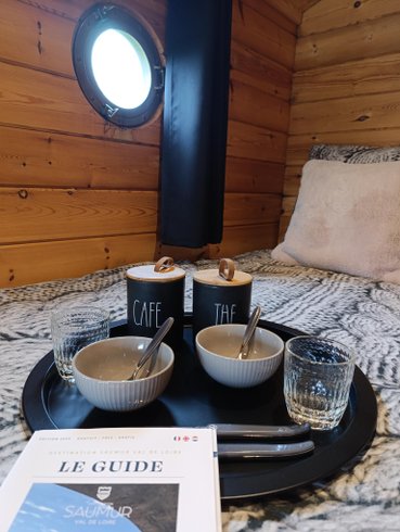 Hébergement AbracadaRoom : La roulotte "Sous le soleil" - Image 8