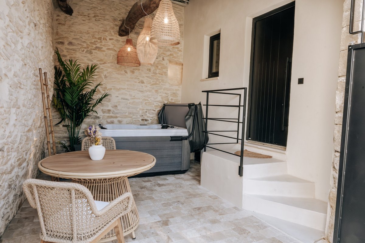 La Grange - Chambre intimiste & spa - Tavel à Tavel (2)