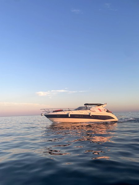 Hébergement AbracadaRoom : Harmonie Yacht - Yacht à Carnon - Offre Évasion - Image 1