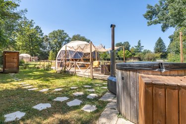 Le Grand Dôme et son bain nordique à Biziat (1)