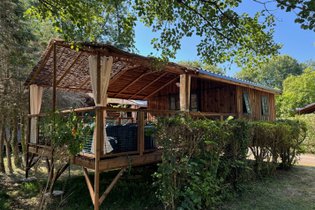 Cabane Romantique avec Jacuzzi