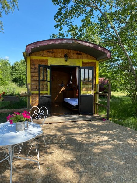Hébergement AbracadaRoom : Roulotte Bohème - Image 1