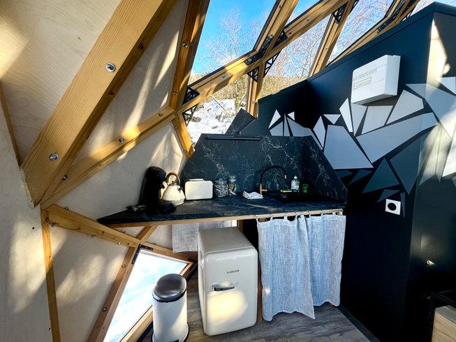 Hébergement AbracadaRoom : Zome jacuzzi et sauna privatif - Image 9