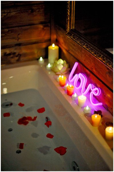 Hébergement AbracadaRoom : Chalet Romantique, SPA XXL, CINÉMA PRIVÉ, 5 min du centre - Image 18