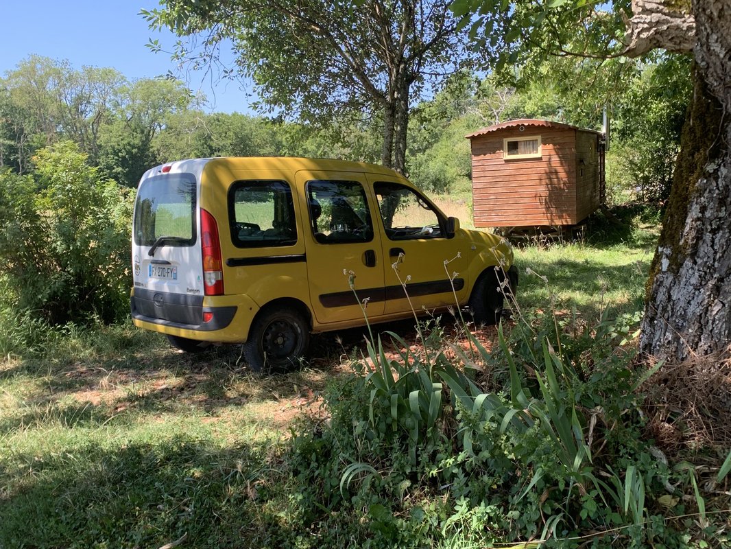La petite roulotte de Vallin | Nature | Cosy à Torchefelon (15)