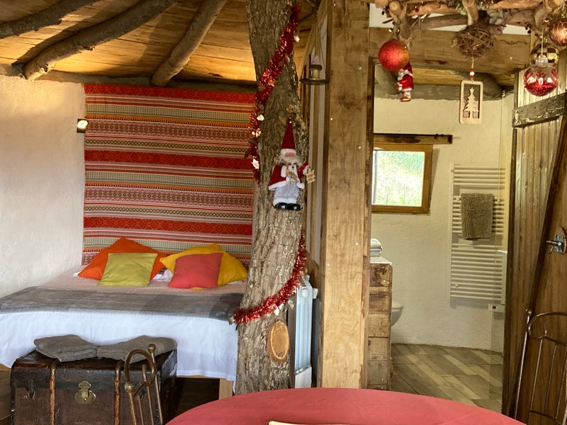 Hébergement AbracadaRoom : Maison  du Hobbit avec spa privatif - Image 15