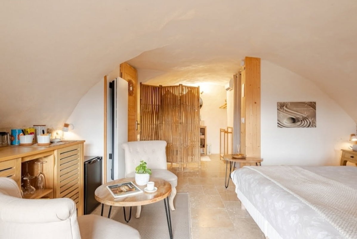La chambre voûtée à Vernoux En Vivarais (13)