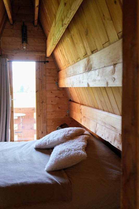 Cabane insolite en A “La Pause Sauvage” à Gisay La Coudre (19)