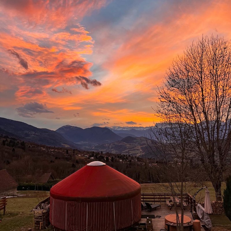 Yourte avec Spa privé, 4 places à Saint-Martin-D'uriage (2)