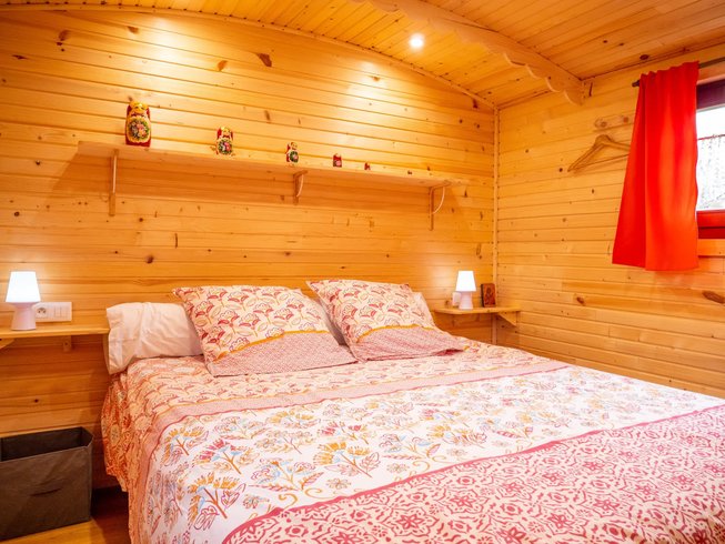 Hébergement AbracadaRoom : Roulotte Les Mésanges — Bohème Roumaine - Image 5