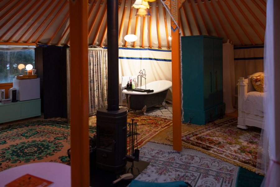 Hébergement AbracadaRoom : Yurt Bohemian chic & Spa - Image 12