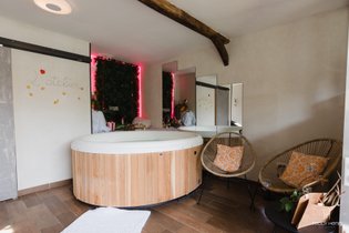 Le Cottage  avec  Spa privé, cheminée, location de Vélos électriques inclus