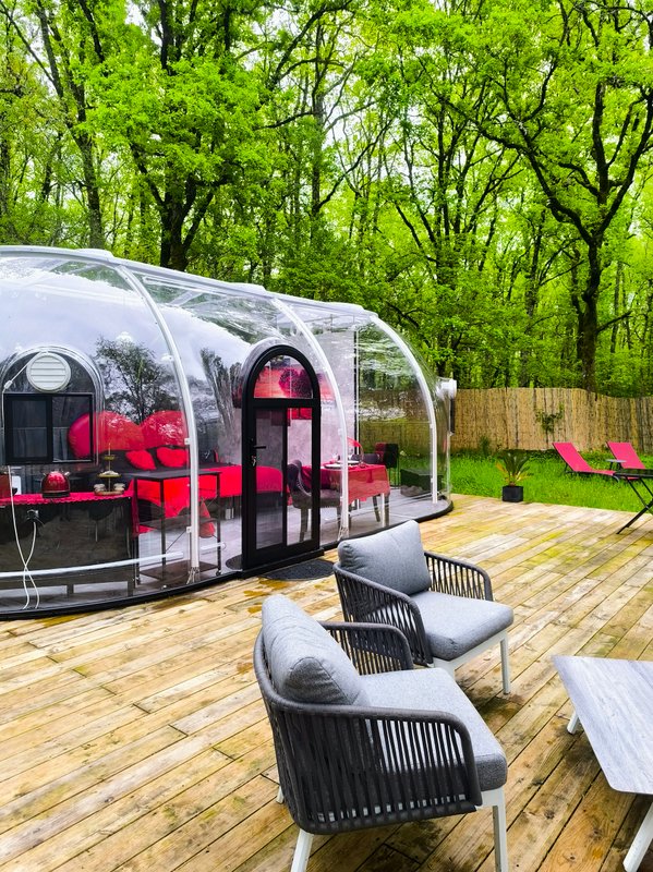 Dôme Love Passion & spa à Escamps (1)
