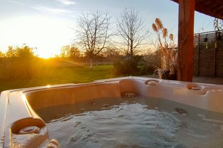 La Cavalière & Spa Vue Nature au bord de l'eau & Tandem