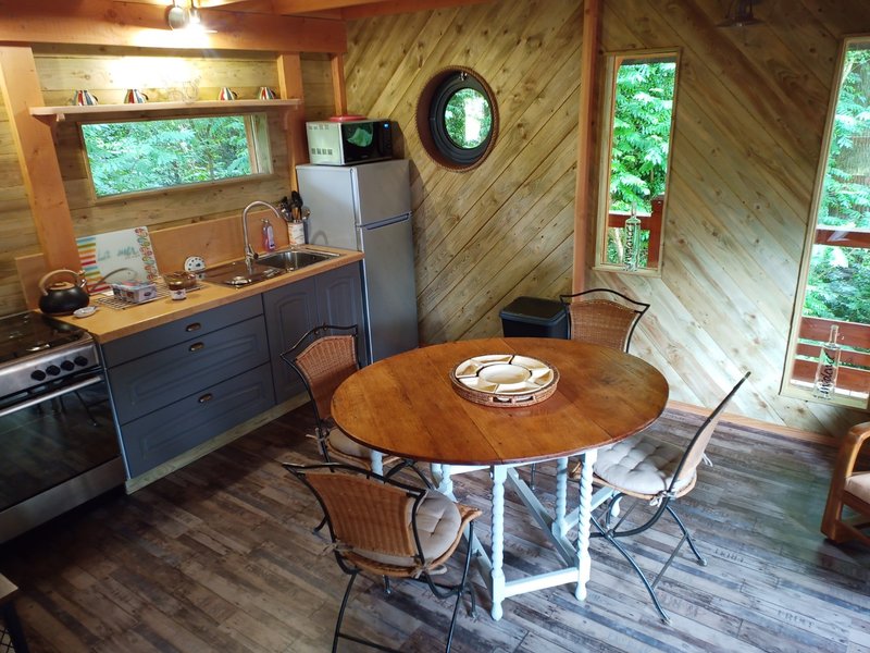 Domaine AbracadaRoom : Les cabanes de Mantallot - Image 5