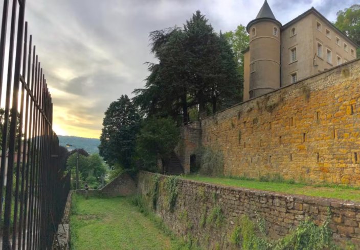 Domaine AbracadaRoom : Lyon Country Lodge - Image 9