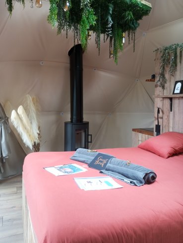 Hébergement AbracadaRoom : Le Coup Fourré & Spa - Image 25