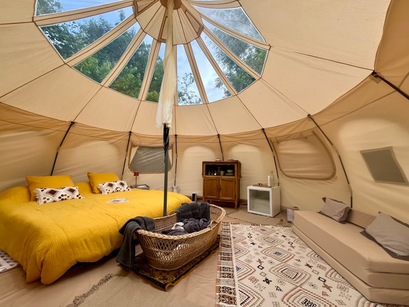 Hébergement AbracadaRoom : Tente Lotus & bain nordique partagé - Image 3