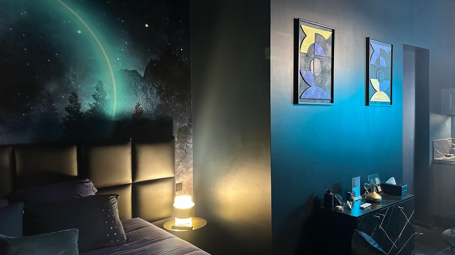 Hébergement AbracadaRoom : Dormez sous la Lune Bleue – Séjour magique & jeu immersif - Image 31