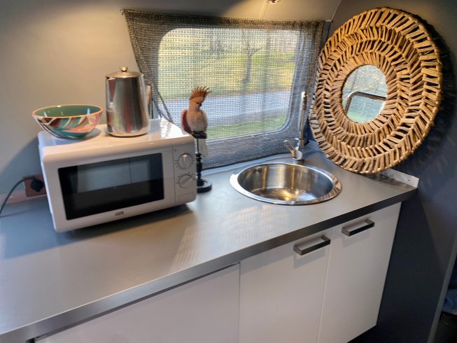 Hébergement AbracadaRoom : Caravane Airstream - Image 3